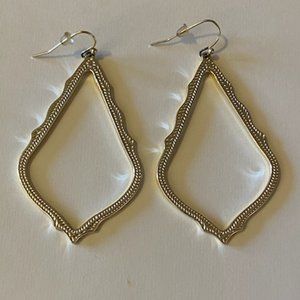 KENDA SCOTT Sophee Drop Earrings in Gold